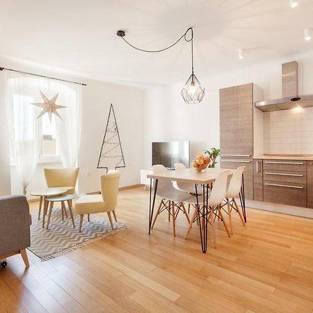 Central Rijeka Apartments Ciottina 24 מראה חיצוני תמונה